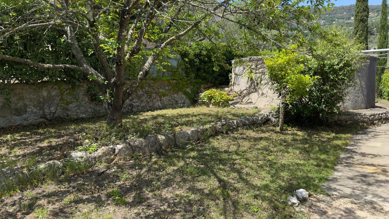 Villa Entiere Au Calme Dans Village Provencal Peymeinade Luaran gambar