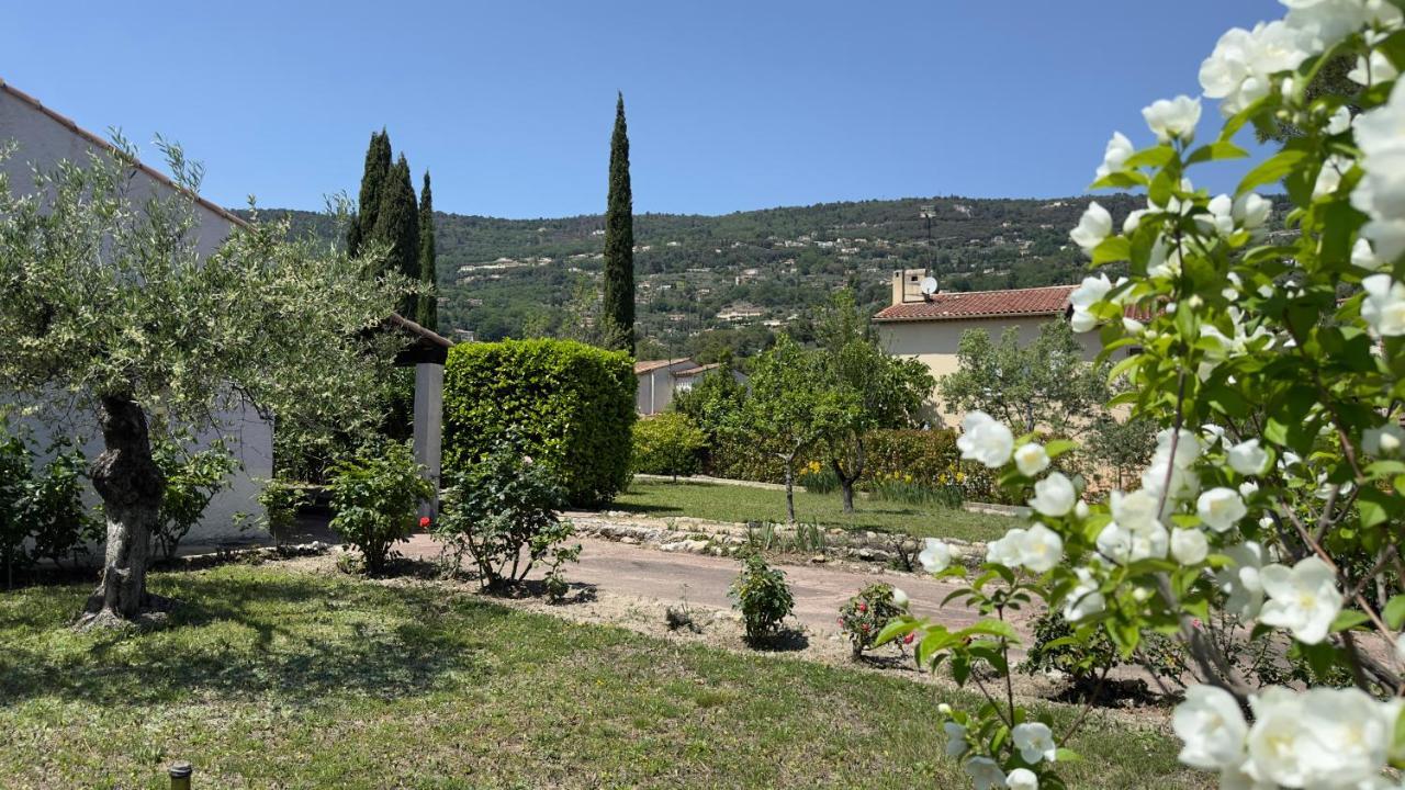 Villa Entiere Au Calme Dans Village Provencal Peymeinade Luaran gambar